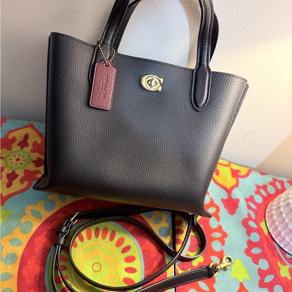 Coach willow tote 24